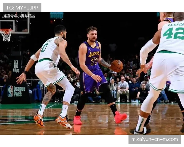 基德应对欧文莱夫利赛季报销 进攻端过度依赖东契奇持球发起